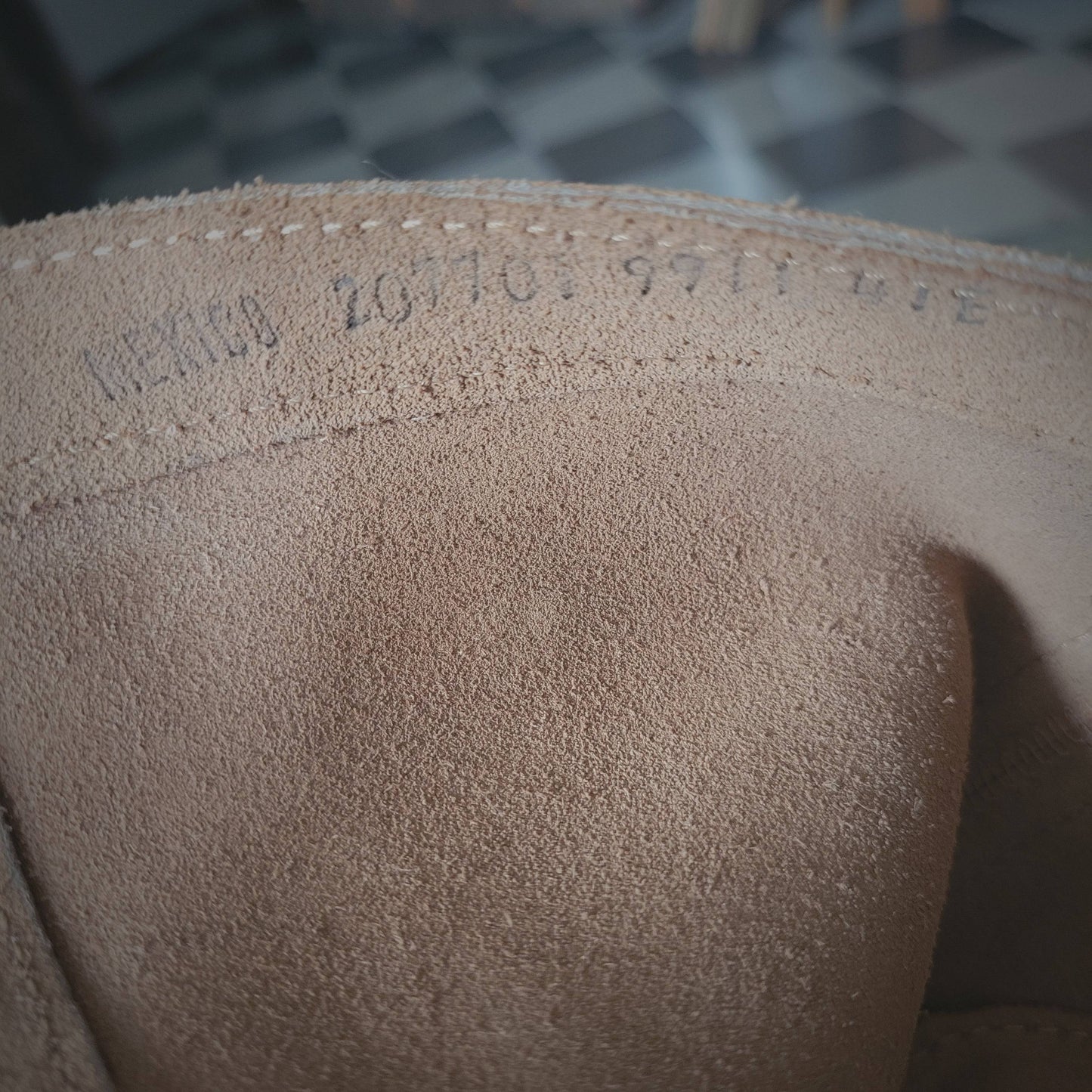 Brand new loggers reverse leather / paire de loggers neuves cuir retourné. - L'Insoumis Clothing