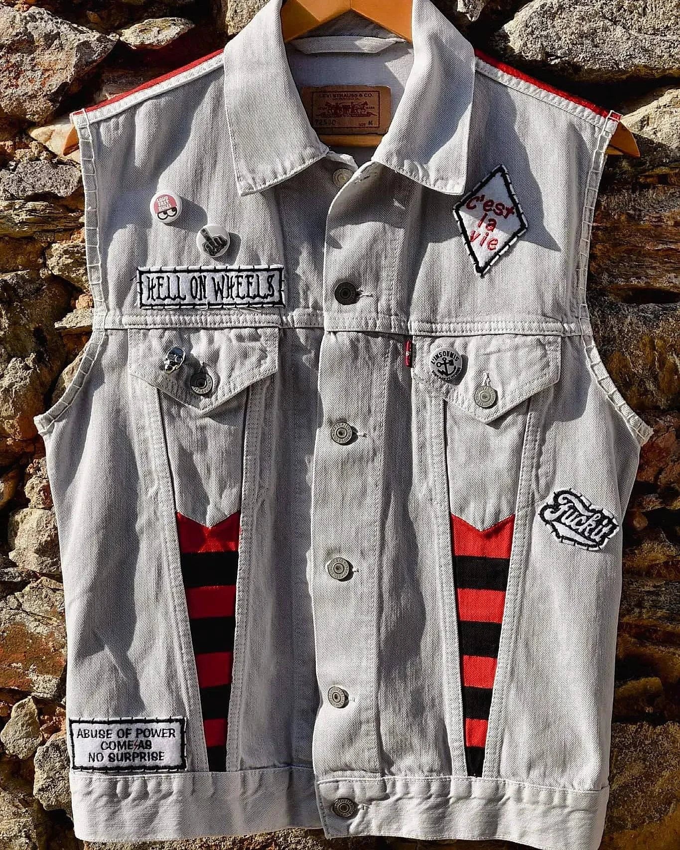 "ENDLESS RIDE" Handpainted Levi's Jacket/ veste peinte à la main - L'Insoumis Clothing